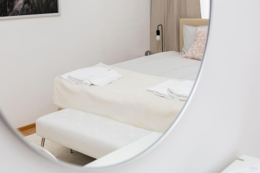Orestaliving - 2Br On The Danube Canal Wien Exterior foto